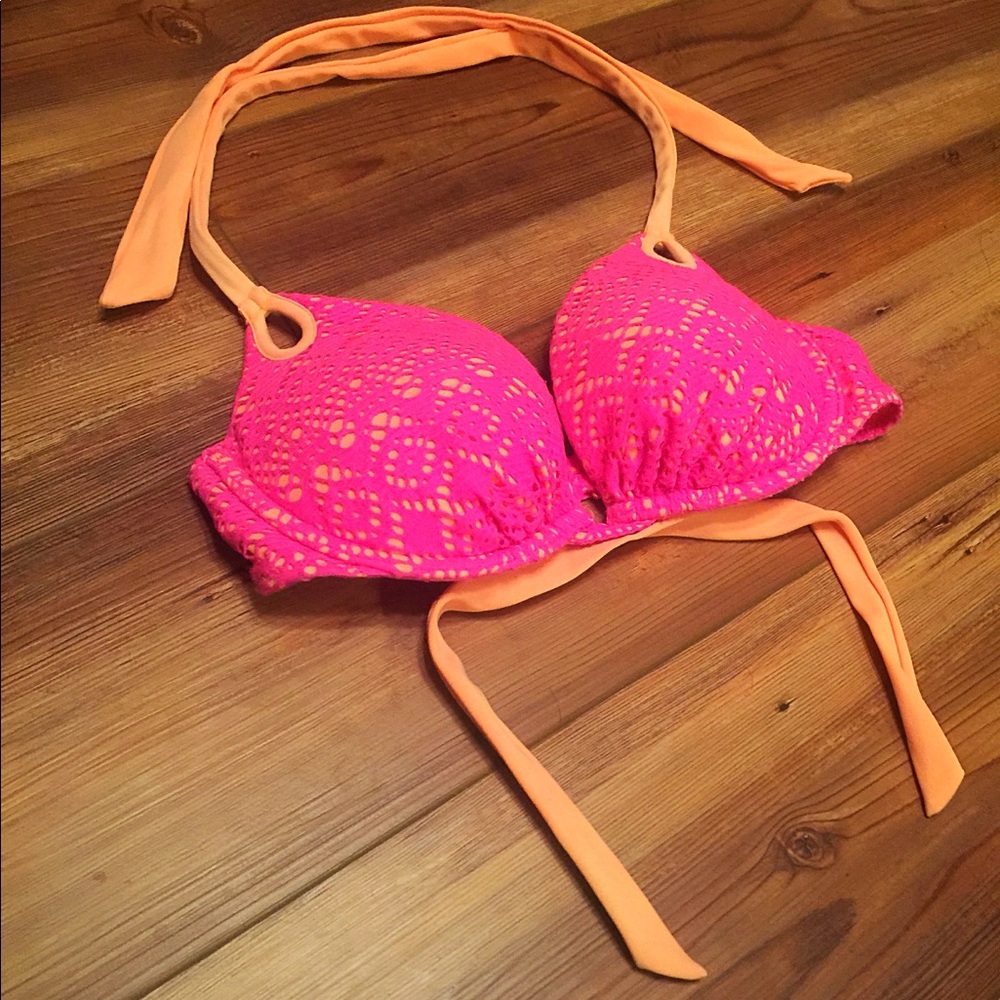 Victoria’s Secret Bombshell Swim Top 32 C